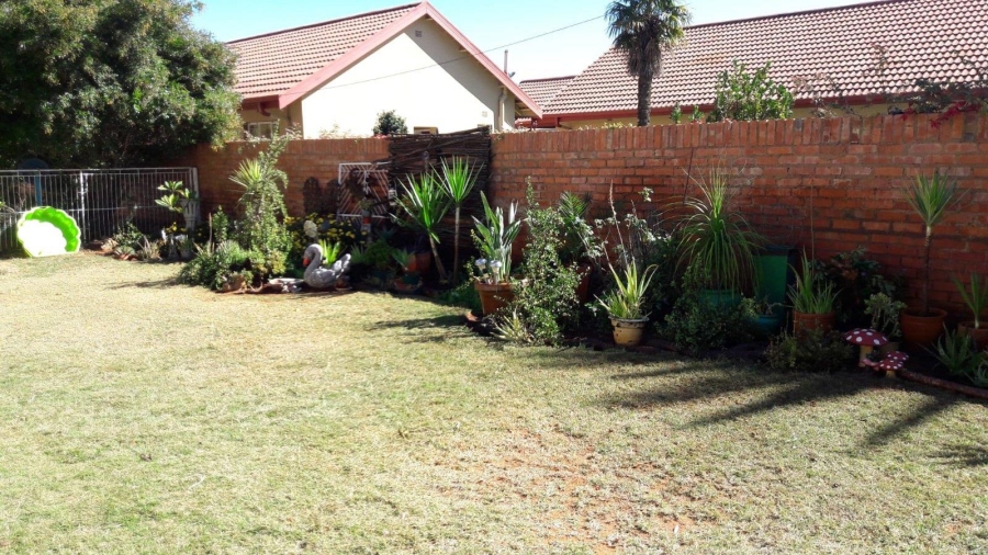4 Bedroom Property for Sale in Hillcrest Northern Cape